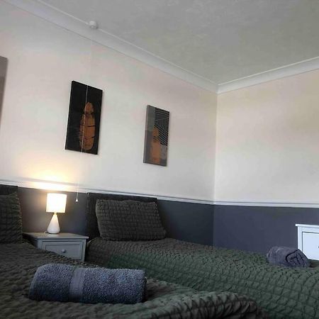 29 Comfort House 2 Bedroom Townhouse With Parking Scunthorpe Extérieur photo